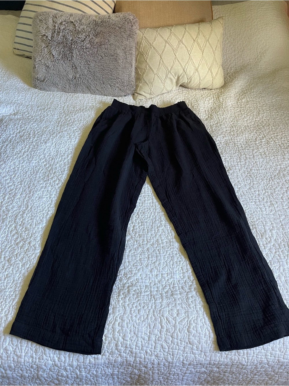 Calme Navy Blue Wide Leg Lightweight Gauze Like Pocket Pants NEW
